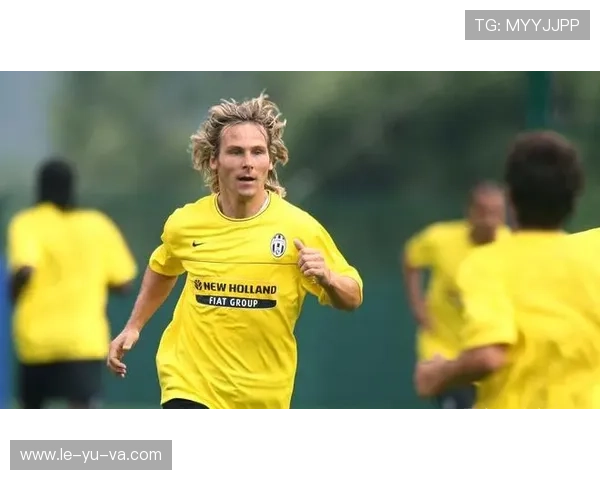 钢铁意志不退役！内德维德：从捷克足球传奇到生活强者的启示录